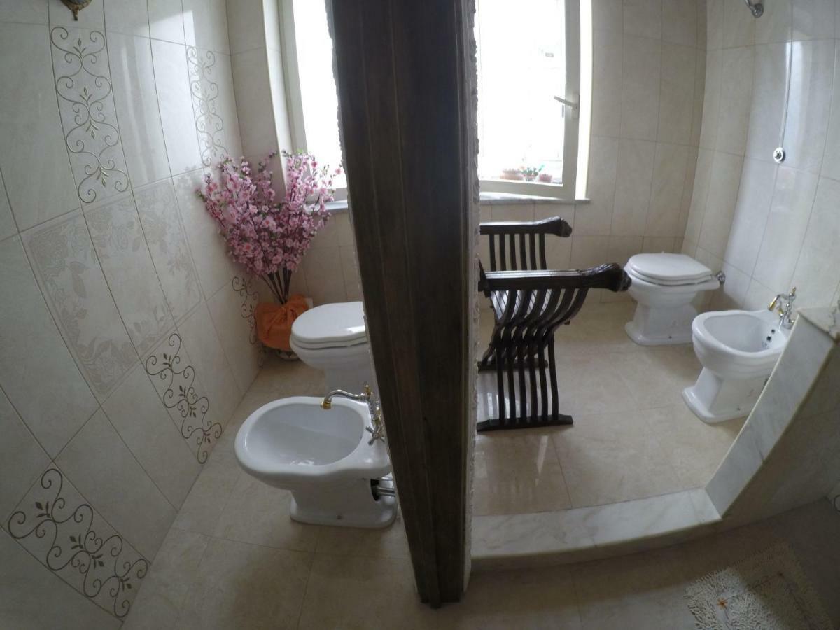 B&B Goldmund Napoli Ngoại thất bức ảnh